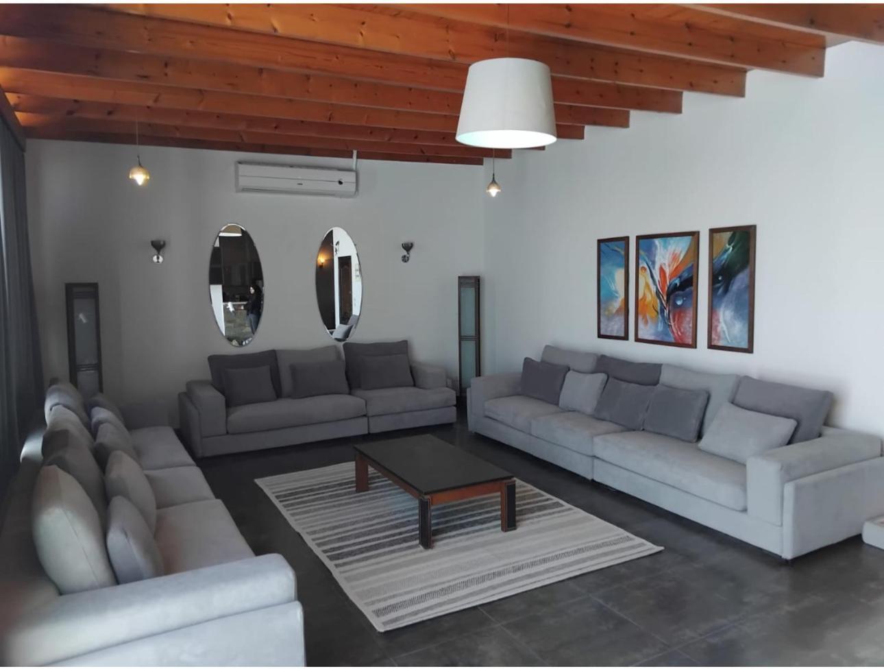 Askyhomes Apartment *